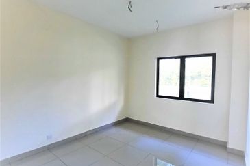 Monet Lily @ Sunsuria City