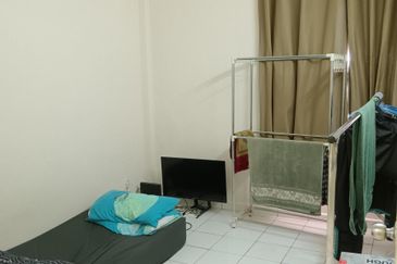 Apartment Taman Topaz