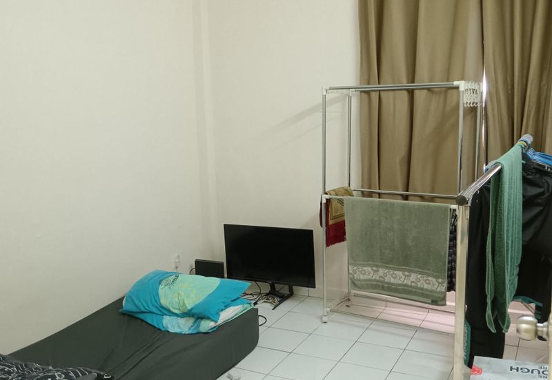 Apartment Taman Topaz