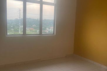 Kelompok Rajawali Apartment