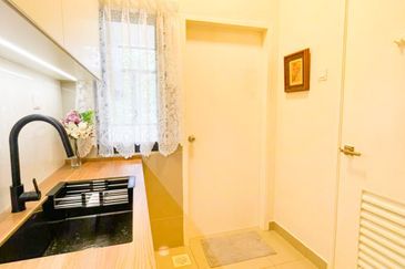 Crescent Park Townvilla