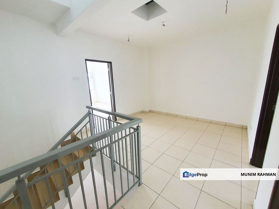 Taman Jenderam Sutera Dengkil Double Storey Terrace House For Sale, Selangor, Dengkil