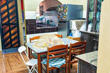 Taman Desa Baiduri Aman