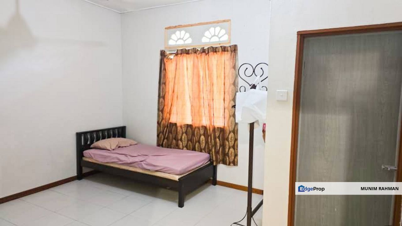 Jenderam Hilir Dengkil Single Storey Bungalow For Sale, Selangor, Dengkil