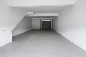 Salak Perdana Business Park