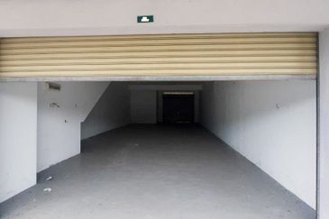 Salak Perdana Business Park