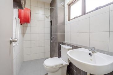 Setia Warisan Tropika (Belladonna)