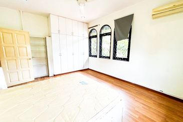 Seksyen 11, Shah Alam