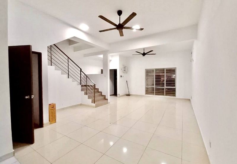 Double Storey Terrace @ Taman Ruby, Dengkil