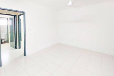 Double Storey Terrace House