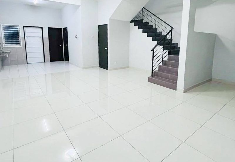 Double Storey Terrace House @ Taman Ruby, Dengkil