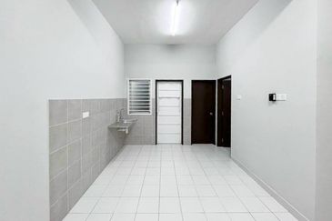 Double Storey Terrace House @ Taman Ruby, Dengkil