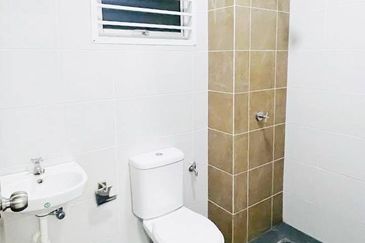 Double Storey Terrace House @ Taman Ruby, Dengkil