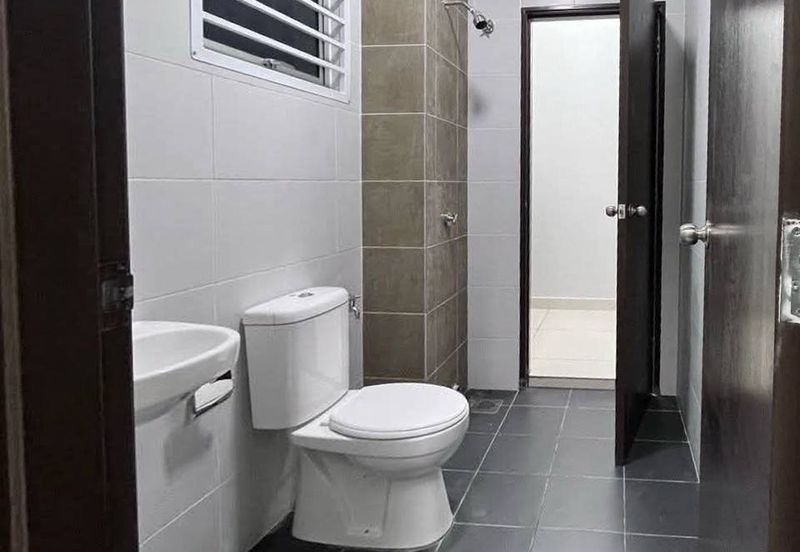 Double Storey Terrace House @ Taman Ruby, Dengkil