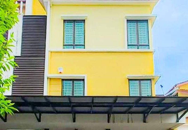 3-Storey Semi-D, Taman Tropika 2, Kajang