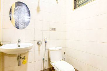 3-Storey Semi-D, Taman Tropika 2, Kajang