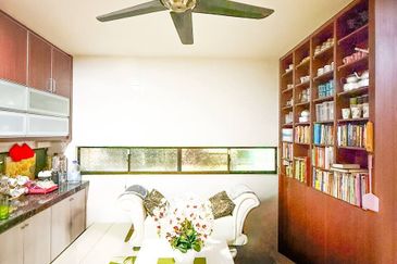 3-Storey Semi-D, Taman Tropika 2, Kajang