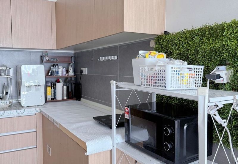 Lake Point Residence