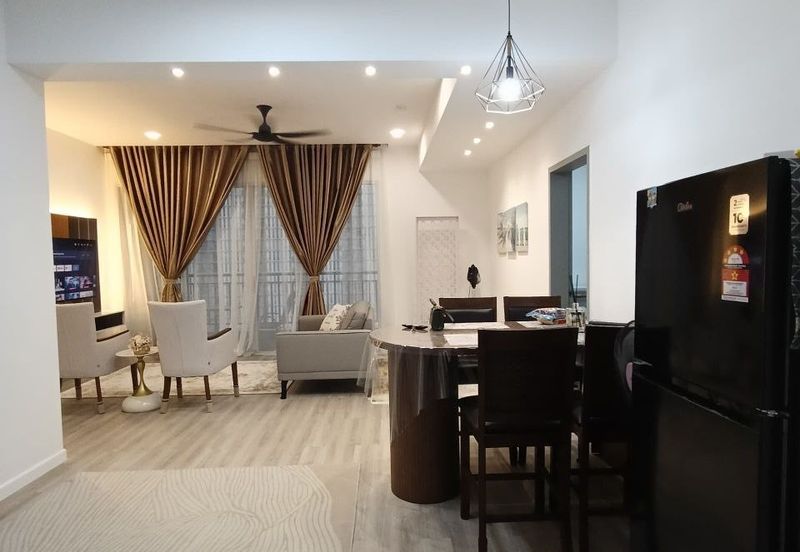 Sanderling @ Lakefront Cyberjaya