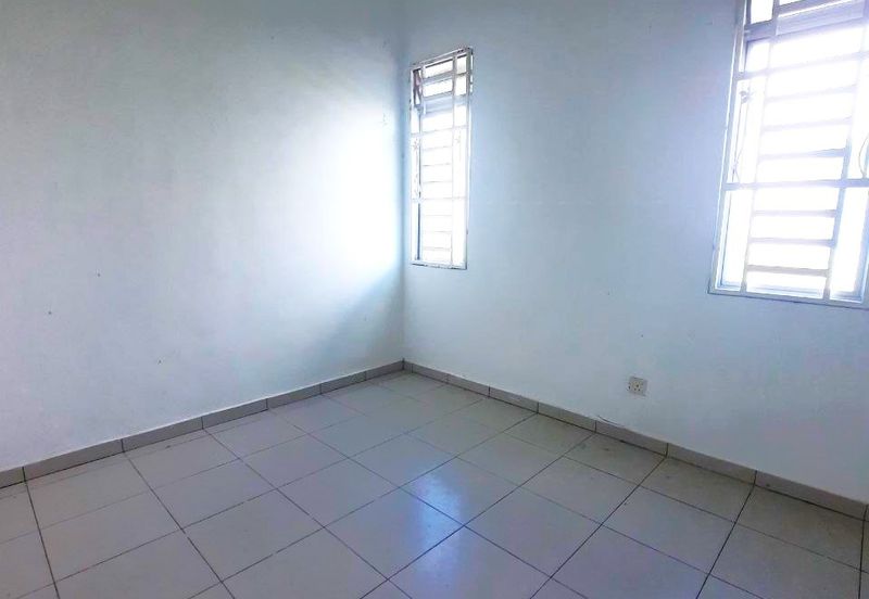 1 Storey End Lot Taman Desa Idaman 2, Banting