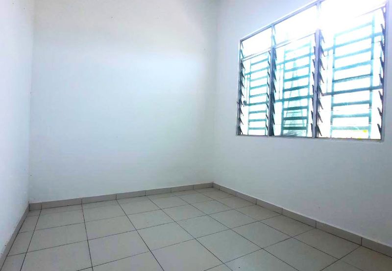 1 Storey End Lot Taman Desa Idaman 2, Banting