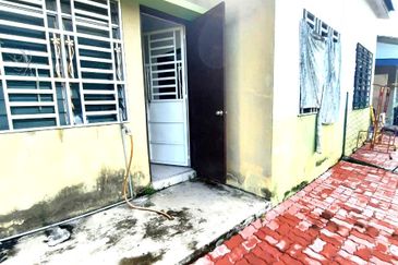 1 Storey End Lot Taman Desa Idaman 2, Banting