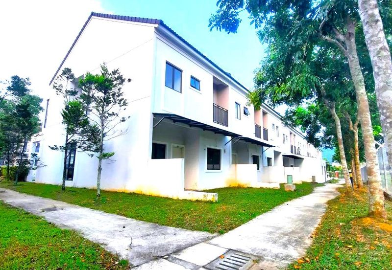 Monet Lily @ Sunsuria City