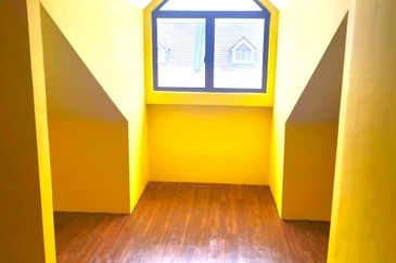 Monet Springtime @ Sunsuria City