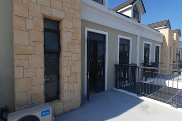 Monet Springtime @ Sunsuria City