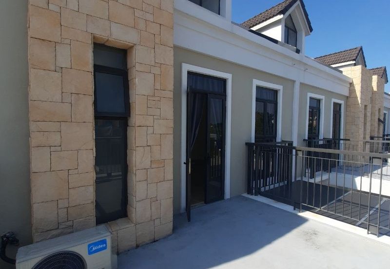 Monet Springtime @ Sunsuria City