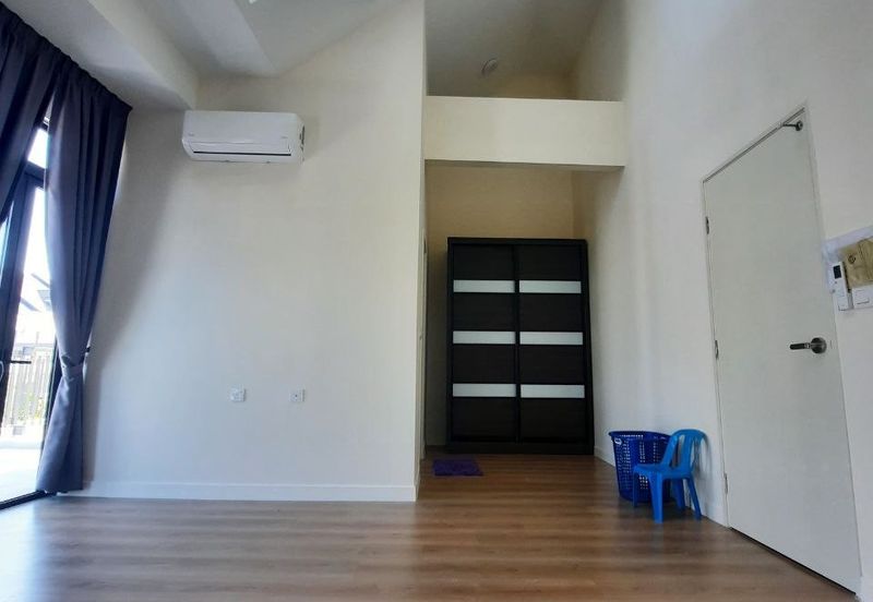 Monet Springtime @ Sunsuria City