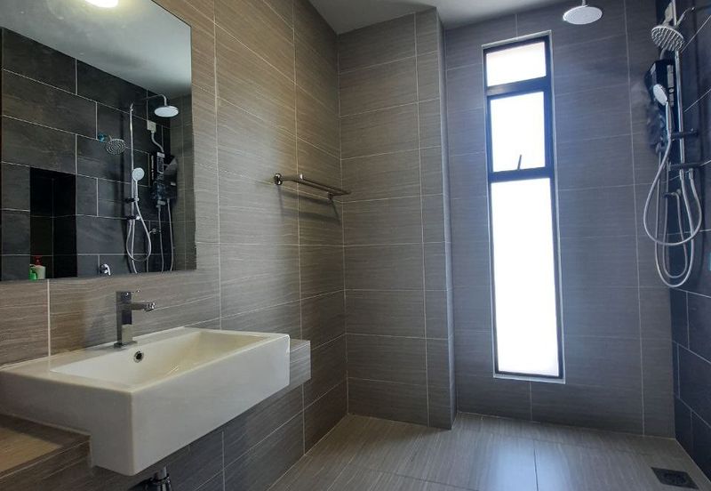 Monet Springtime @ Sunsuria City