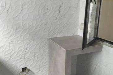 Monet Springtime @ Sunsuria City