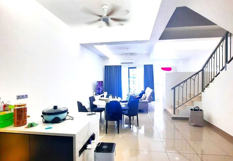 Monet Springtime @ Sunsuria City