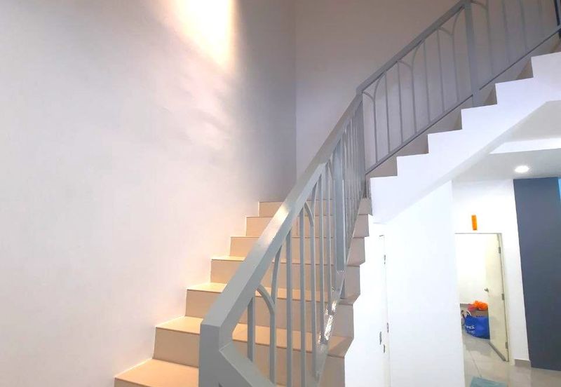 Monet Springtime @ Sunsuria City