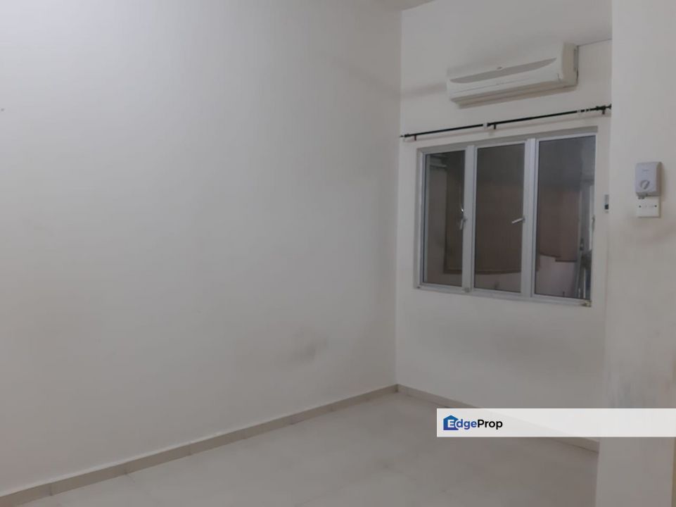 Two Storey Semi-D Impiana Residence Nilai, Negeri Sembilan, Nilai