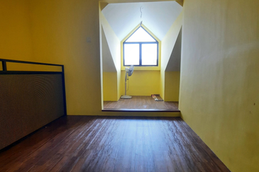 Monet Springtime @ Sunsuria City