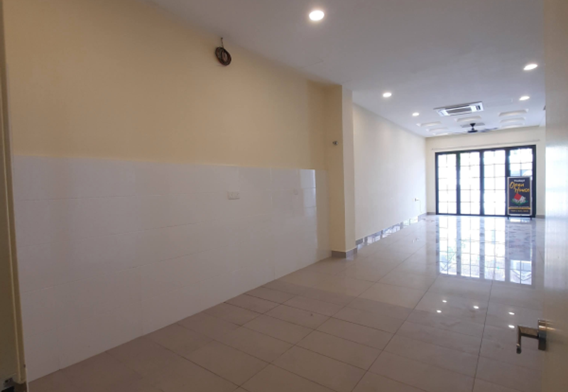 Monet Springtime @ Sunsuria City