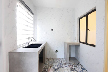 Monet Springtime @ Sunsuria City