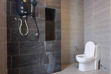 Monet Springtime @ Sunsuria City