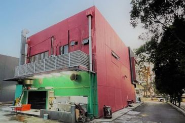 Bungalow 2 Storey Shop Cottage Walk for SALE