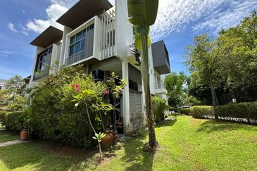 Symphony Hills Schubert