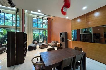 Symphony Hills Schubert