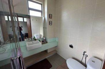 Symphony Hills Schubert