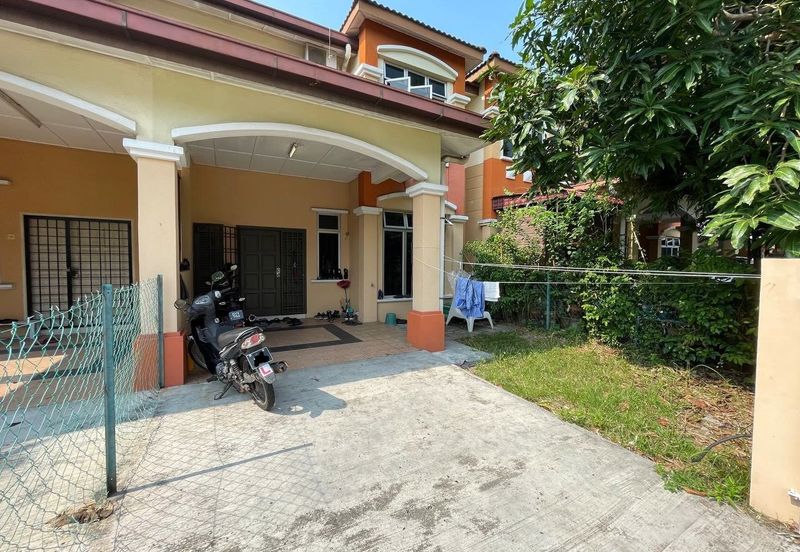 Jalan Warisan Mulia, Kota Warisan