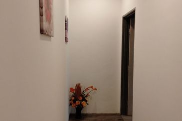 Double Storey Shop Lot At Jalan Vita Cyberjaya For Sale 