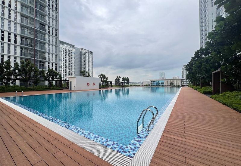 PR1MA Lakefront Homes