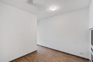 Duta Villa, Presint 14