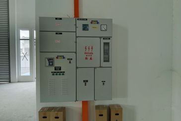 1.5 Storey Semi D Factory Nilai 3 Negeri Sembilan For Rent 