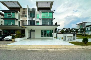 Jacaranda Garden Residence